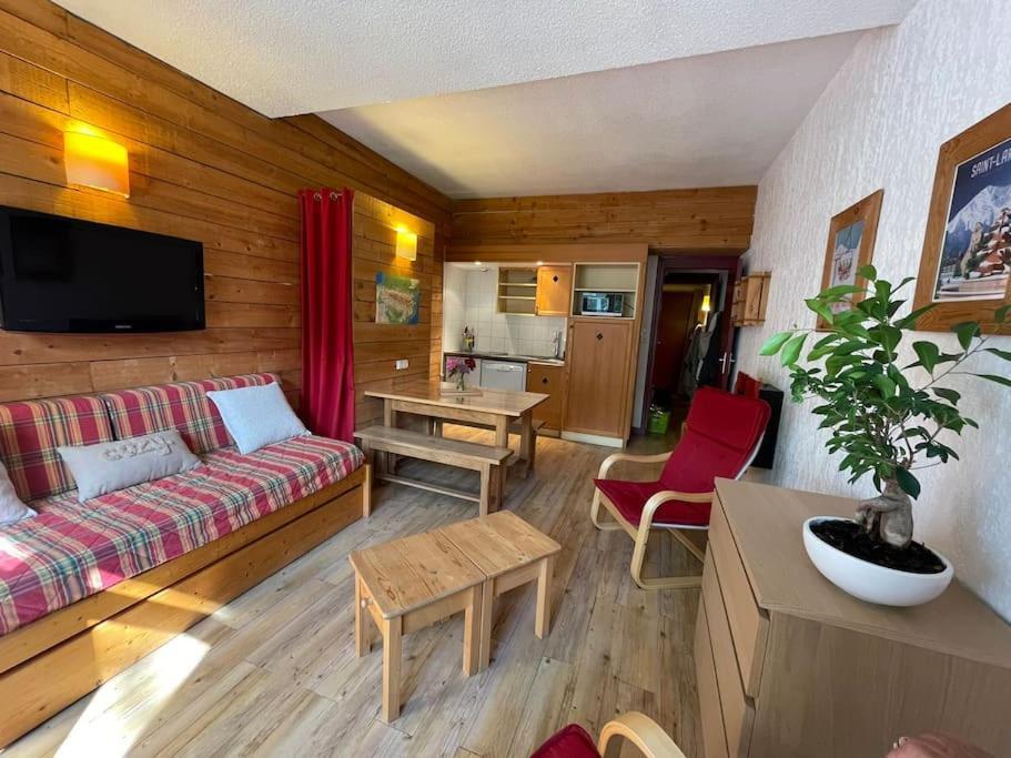 T2 Classe 3 Etoiles Coeur De Village Et Piscine Ext Сен-Лари-Сулан Экстерьер фото